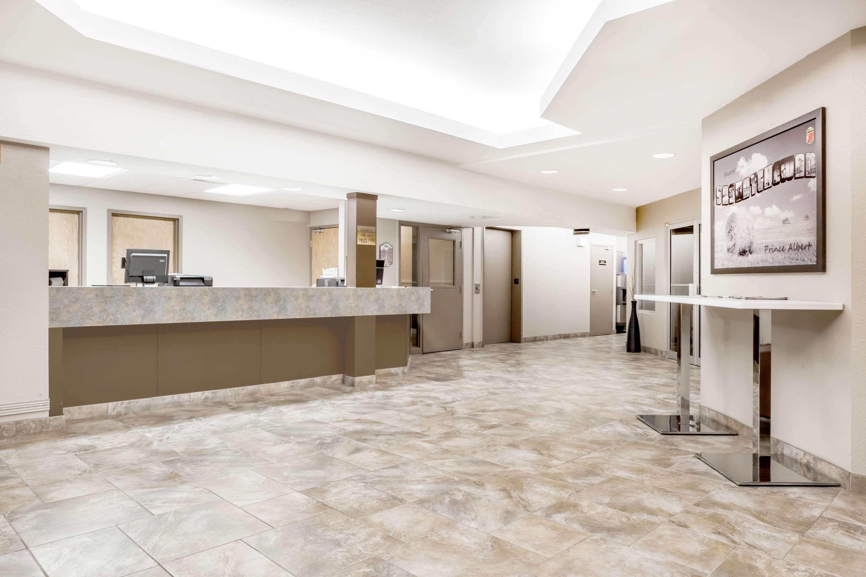 Super 8 By Wyndham Prince Albert Εξωτερικό φωτογραφία